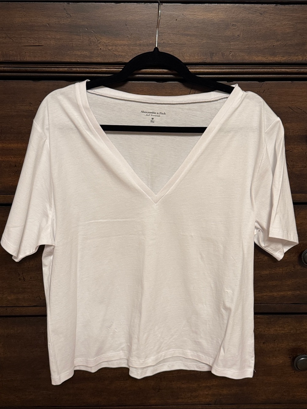 NEW - 100% Cotton Abercrombie & Fitch White Tee